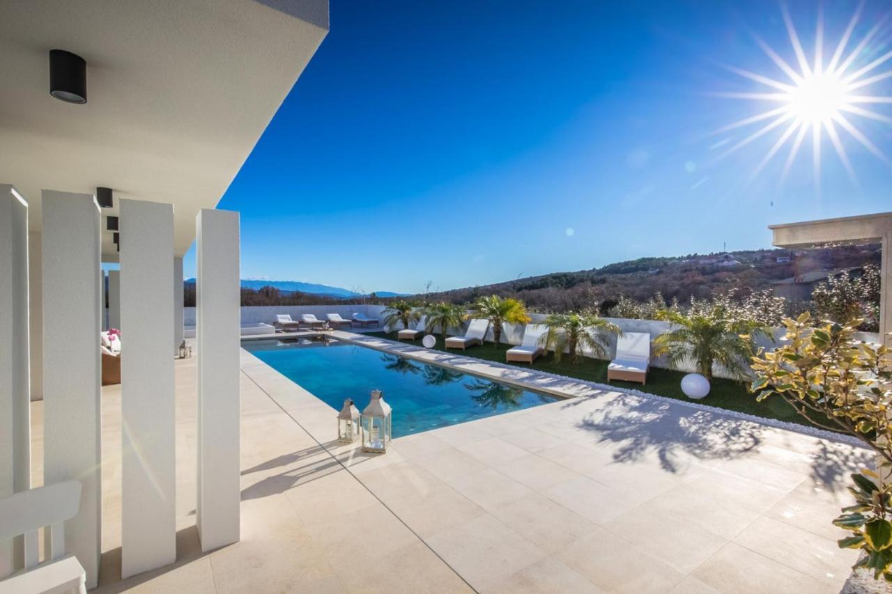 Villa Milly Vrh  ภายนอก รูปภาพ